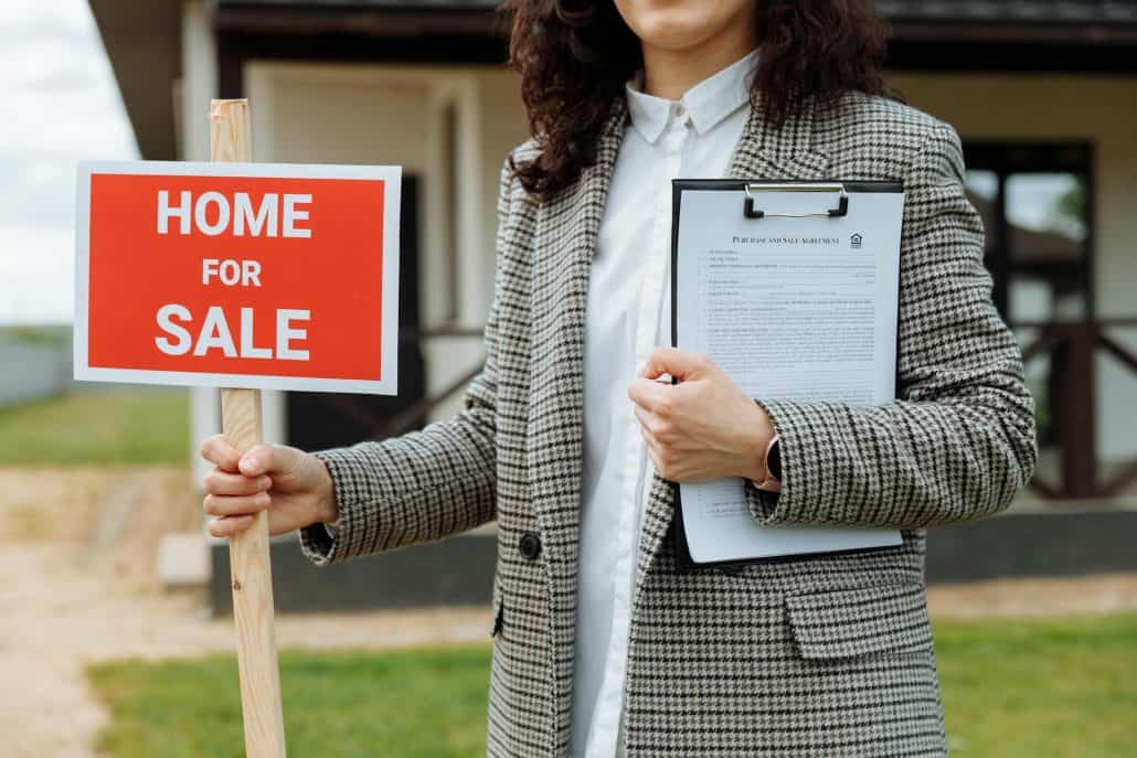 pexels-thirdman-8469937 home for sale sign